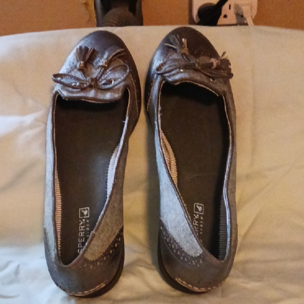 Sperry Gray Flats with Bow Detail